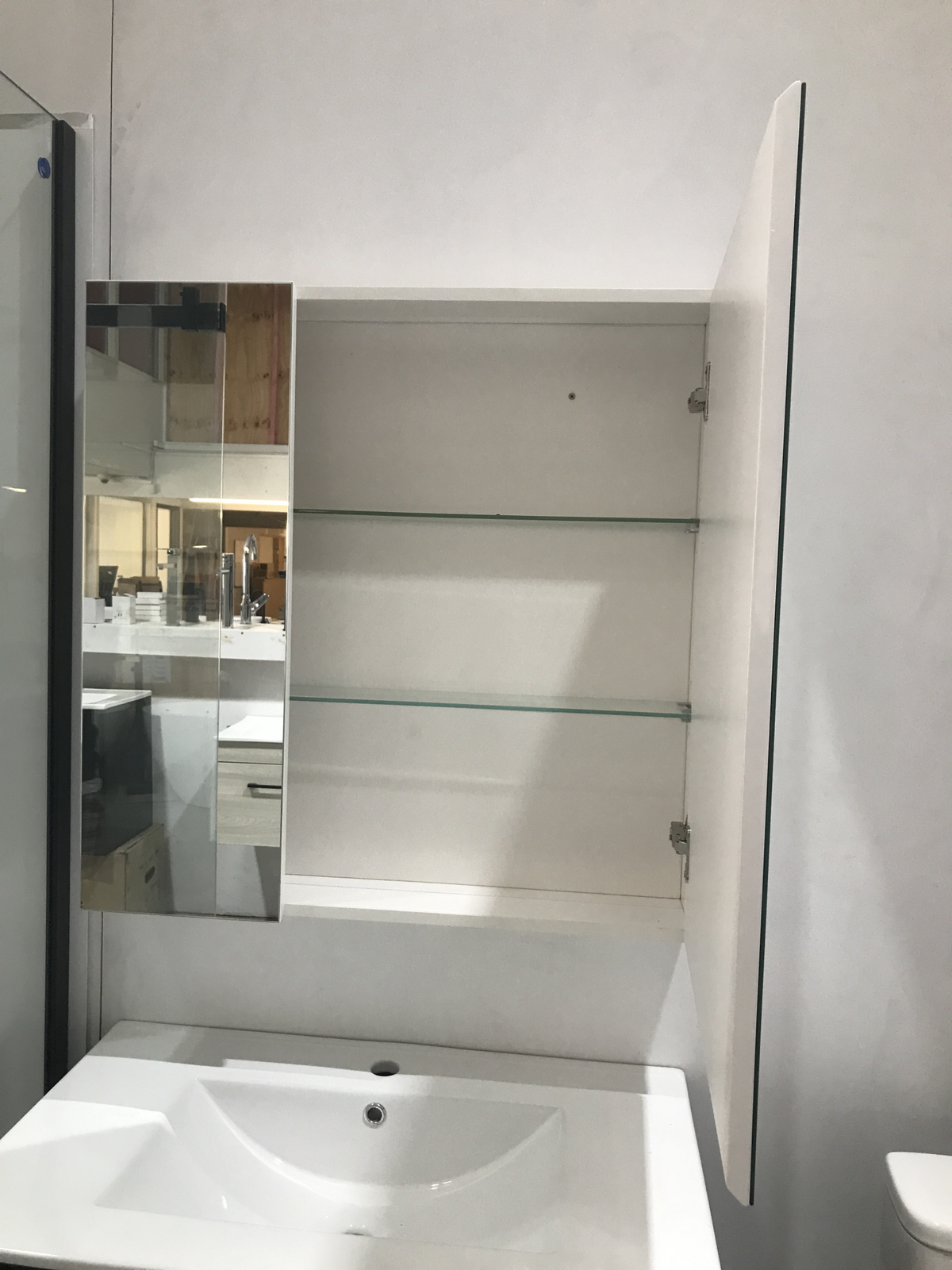 PLYWOOD MIRROR CABINET 2 Door LIGHT OAK